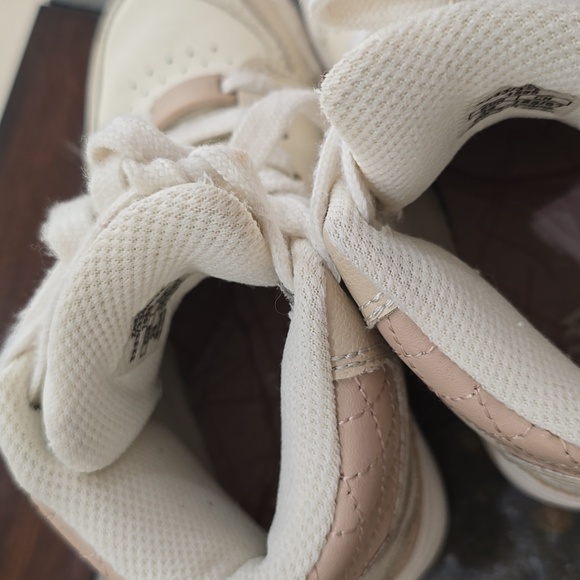 Zara Kids White High-Top Sneakers - Picture 3 of 6